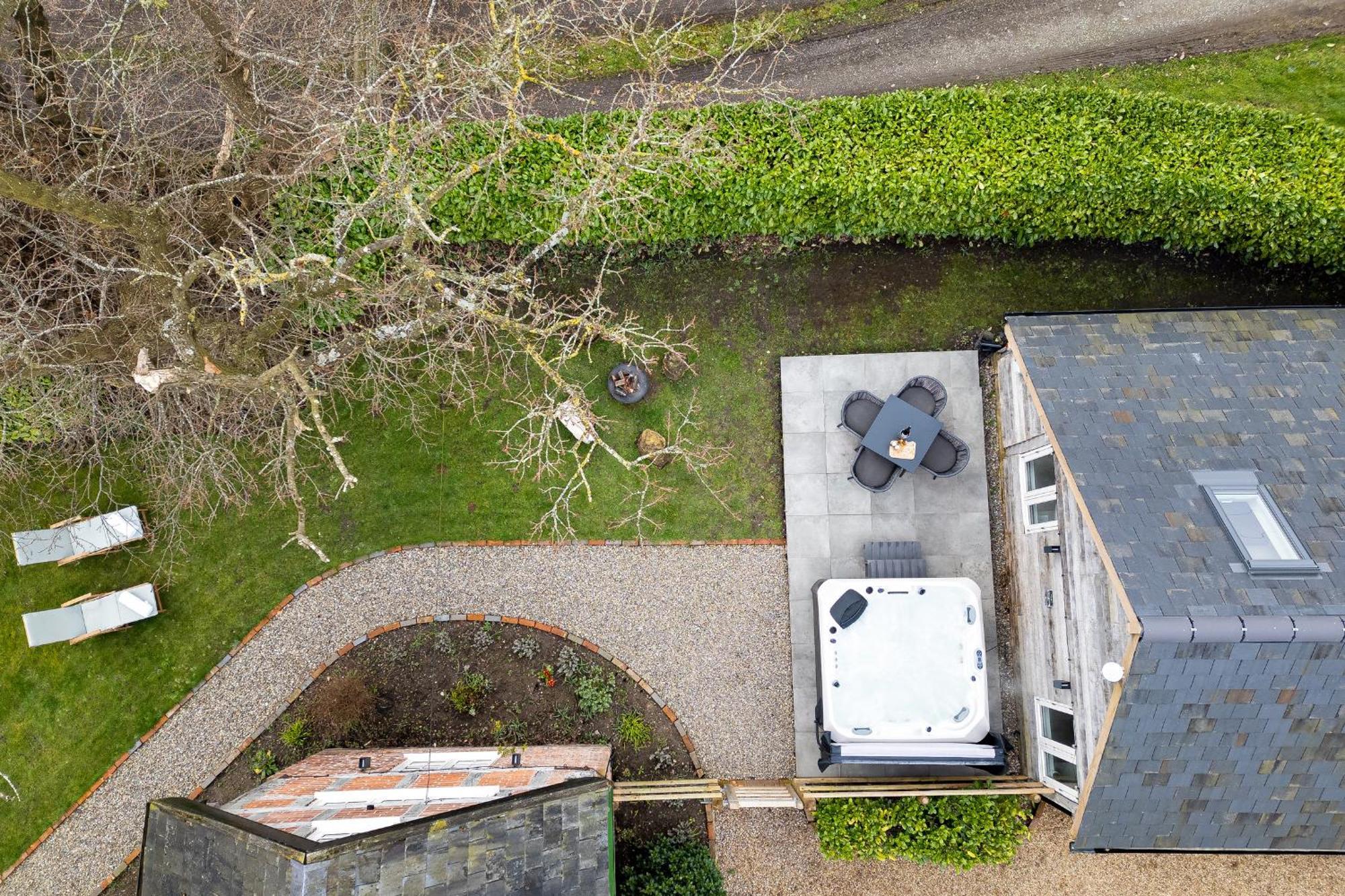 Oak Tree Hideaway Villa Whitchurch  Eksteriør billede